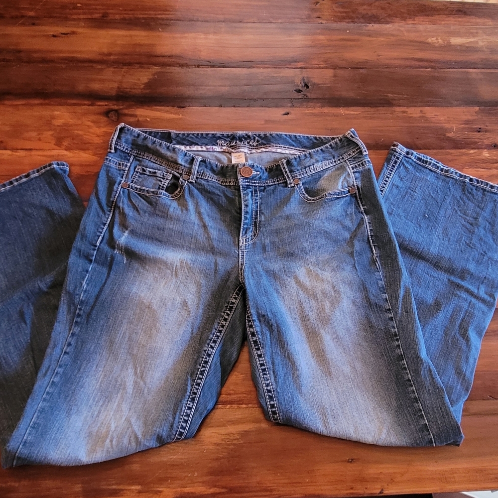 Maurices jeans